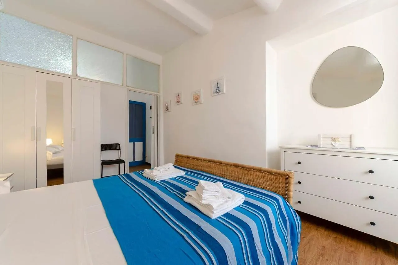Apartment Joivy Inviting 1-Bed Flat, Close To 2 Beaches, Sestri Levante