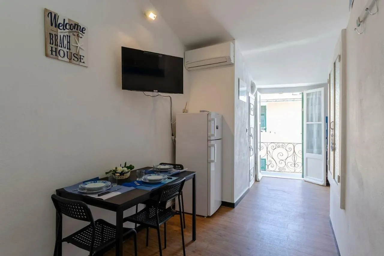 Joivy Inviting 1-Bed Flat, Close To 2 Beaches, 东塞斯特里 0*,  意大利