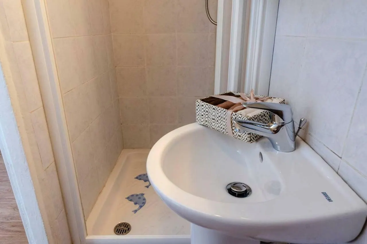公寓 Joivy Inviting 1-Bed Flat, Close To 2 Beaches, 东塞斯特里 意大利