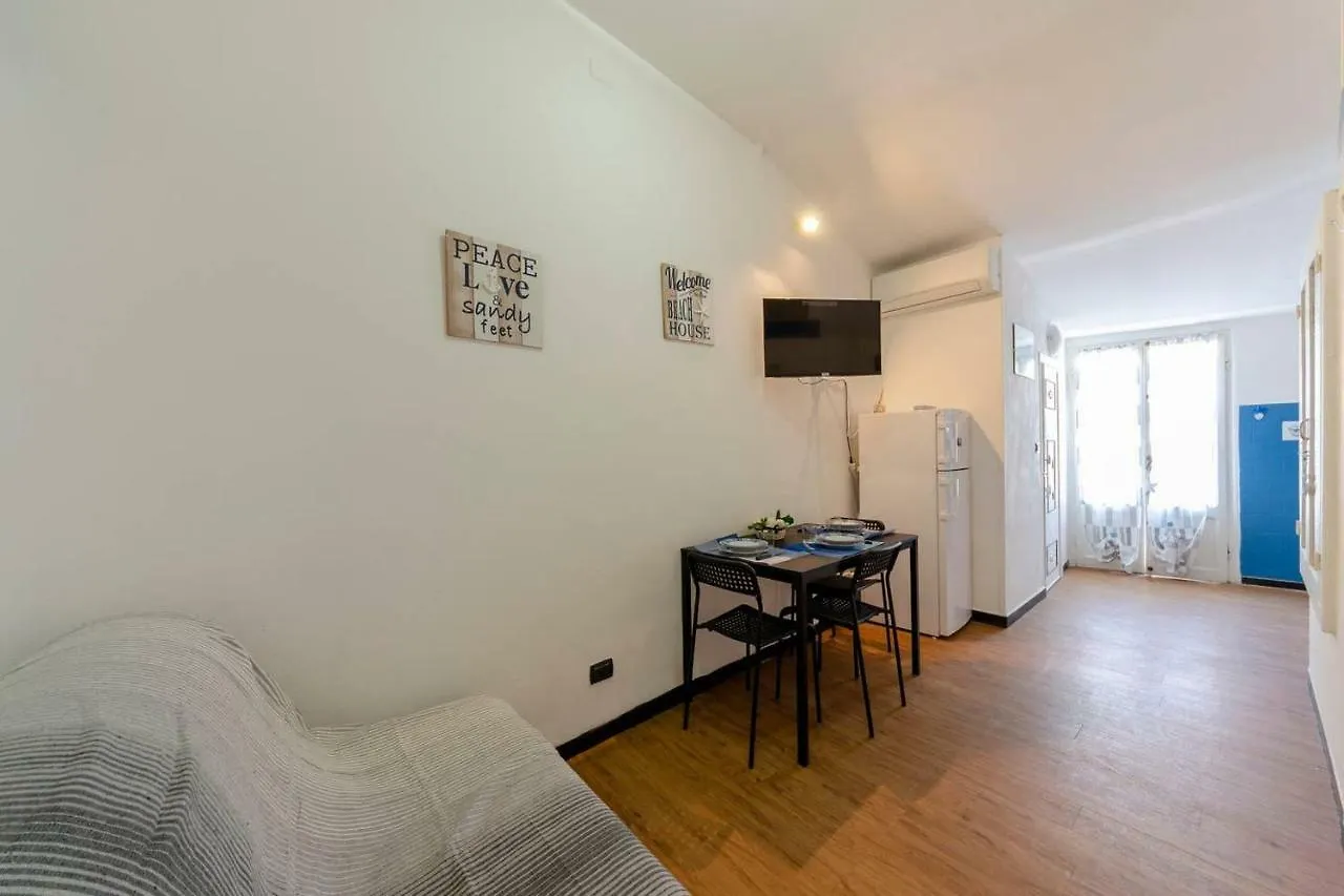 公寓 Joivy Inviting 1-Bed Flat, Close To 2 Beaches, 东塞斯特里